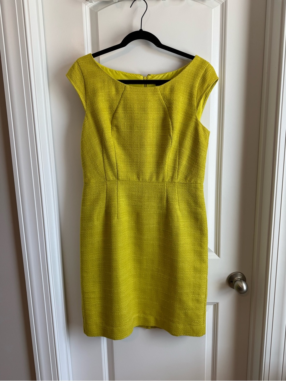 Ann Taylor Lime Green Textured Cap-Sleeve Sheath Dress